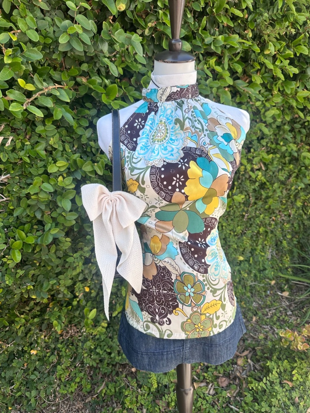 ✨vintage paisley floral halter top